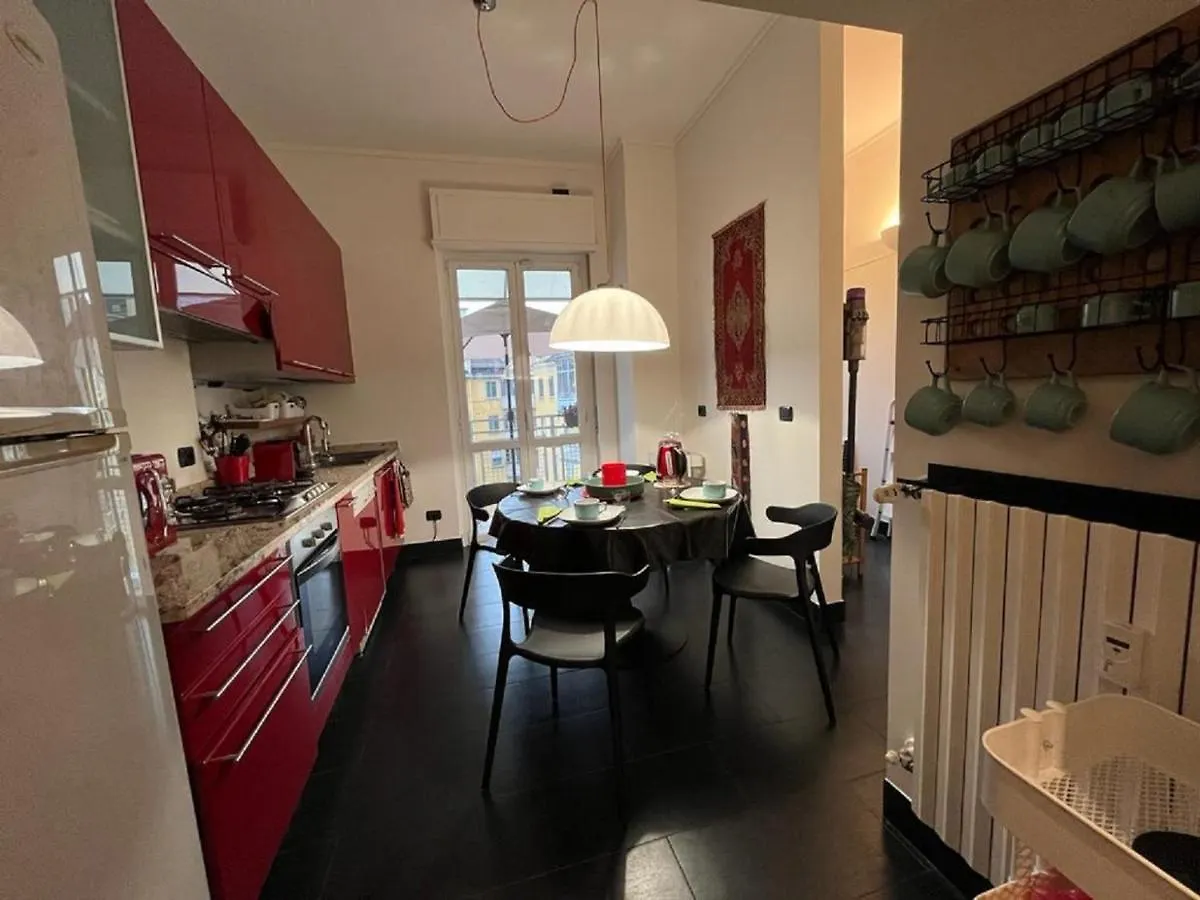 Home 10 Milano Lägenhet